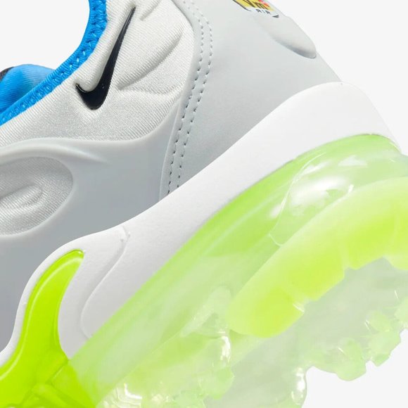 Nike Air Vapormax Plus Photon Dust Womens Size 7.5 White Volt Black DQ46… - Picture 5 of 7